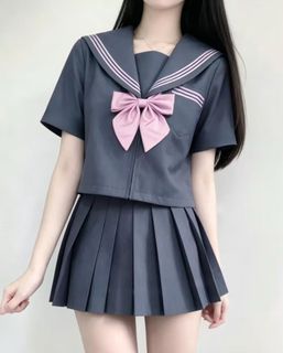 tudent's role-play costume