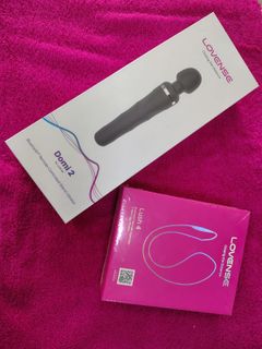 With this delicious toy my ass will vibrate a lot