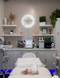 Help me get my own beauty cabin  ???