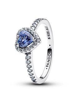 A pandora Ring