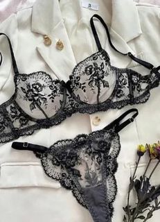 Gothic Corset & Harness Set ?