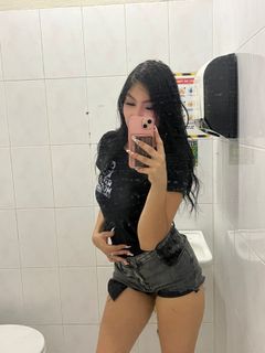 I wan to be your fav girl ?