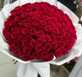 Boys I want a big bouquet of flowers