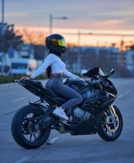 Buy my motorcycle