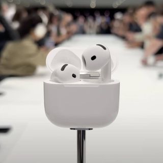 Apple AirPods 4