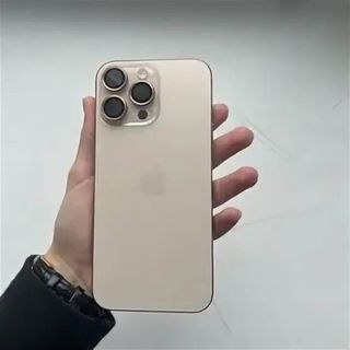 На Iphone 16 pro max