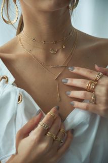 A piece of jewelry !