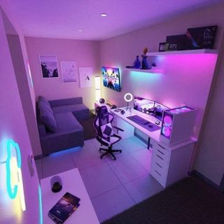 Help me decorate my space Transmission.
