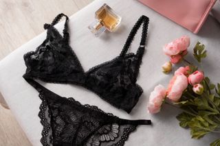 LINGERIE