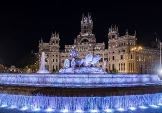 Know the Plaza de Cibeles