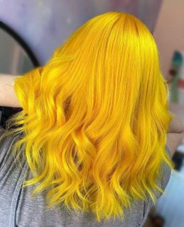 go to the hairdresser and make hair very yellow