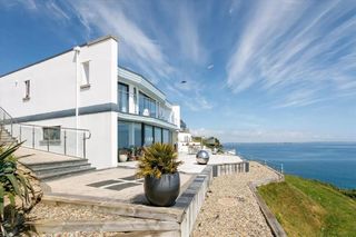 A house near the sea
